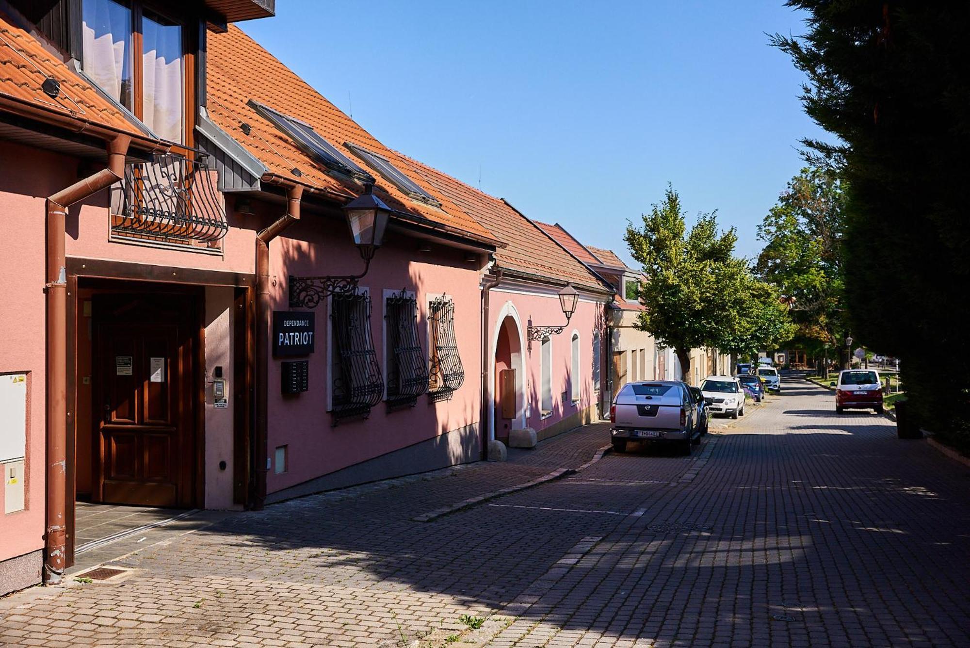 特尔纳瓦 玛米旅馆酒店 外观 照片