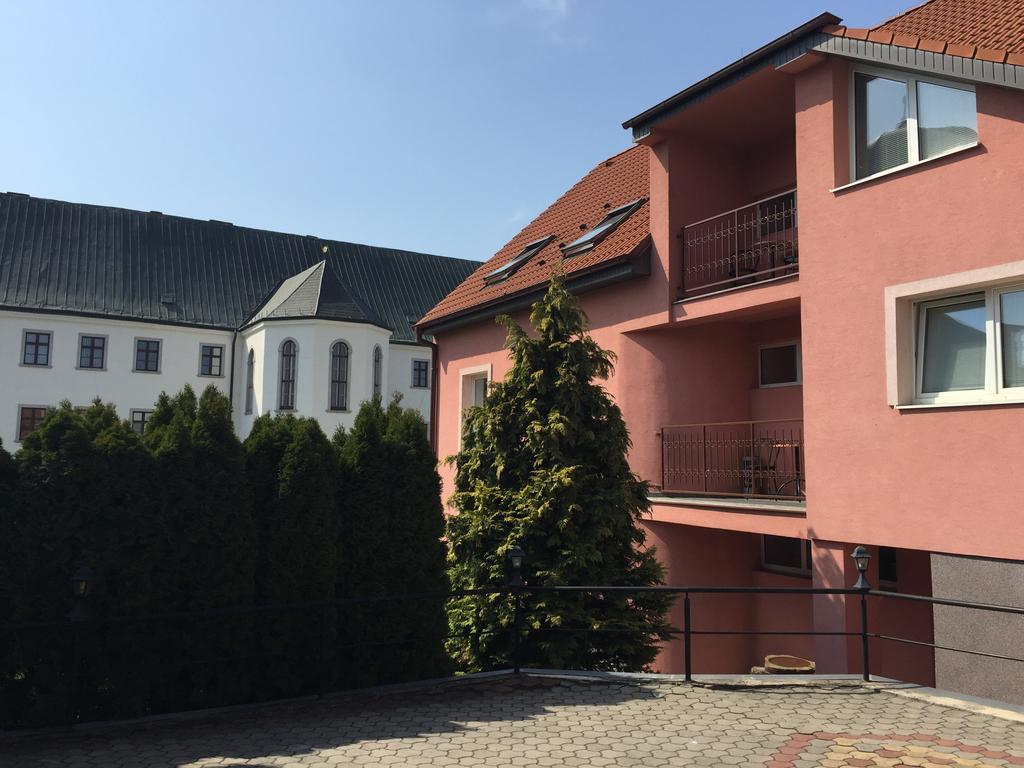 特尔纳瓦 玛米旅馆酒店 外观 照片